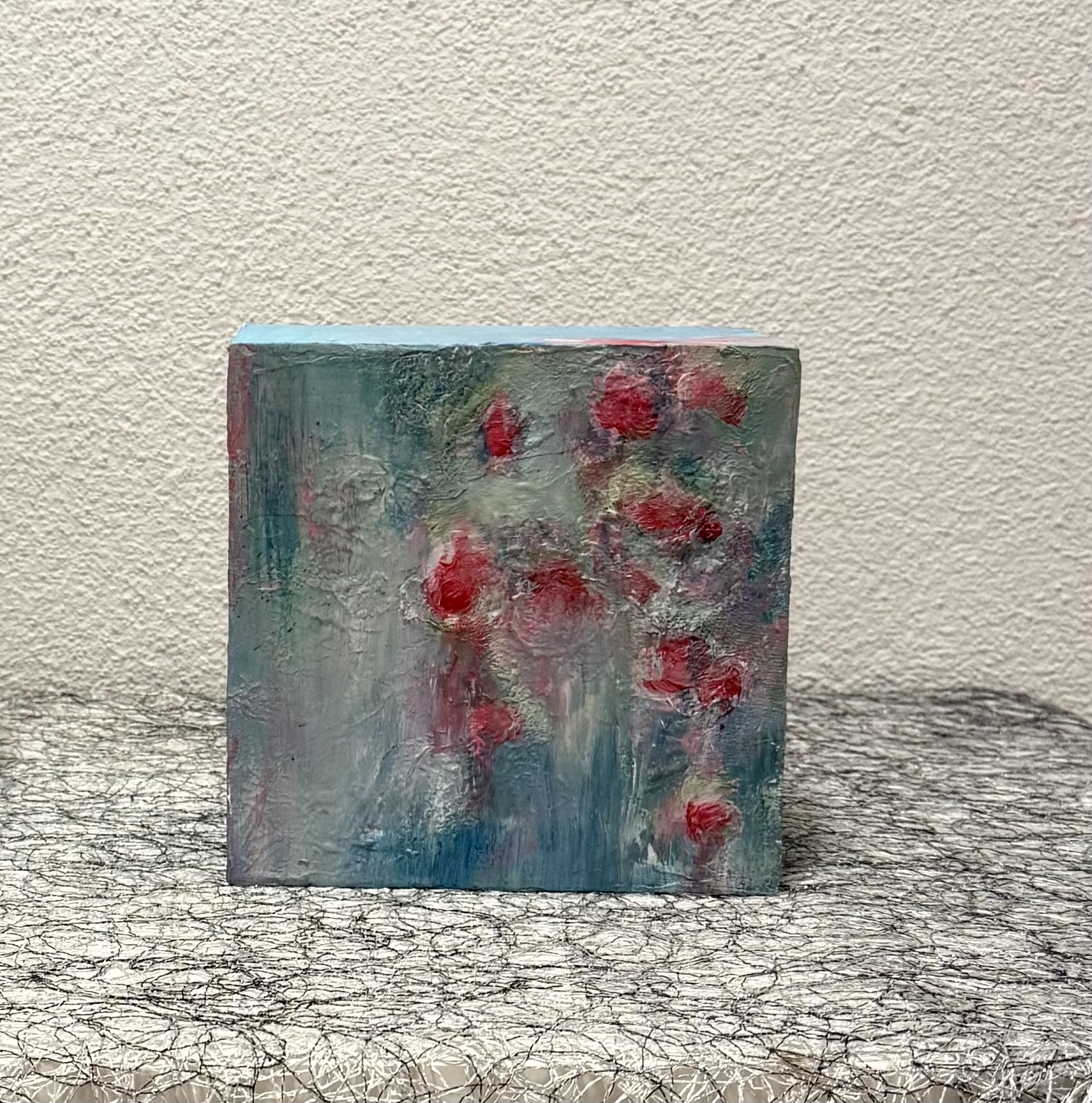 In voller BlüteHolzbox – 20 x 20 cm Von Hand mit Acrylfarben bemalt. Jedes Stück ist ein Unikat.